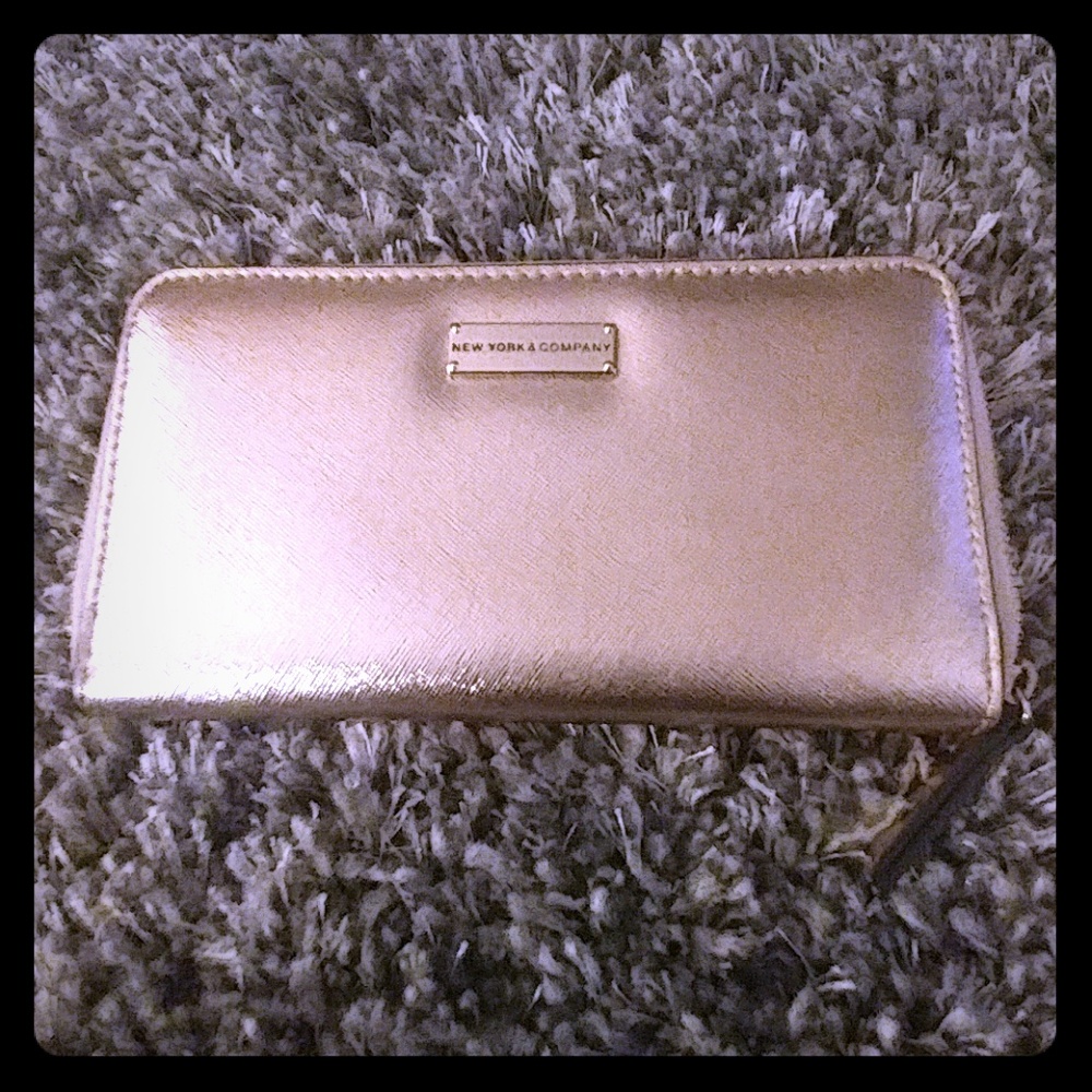 New York & Company Wallet